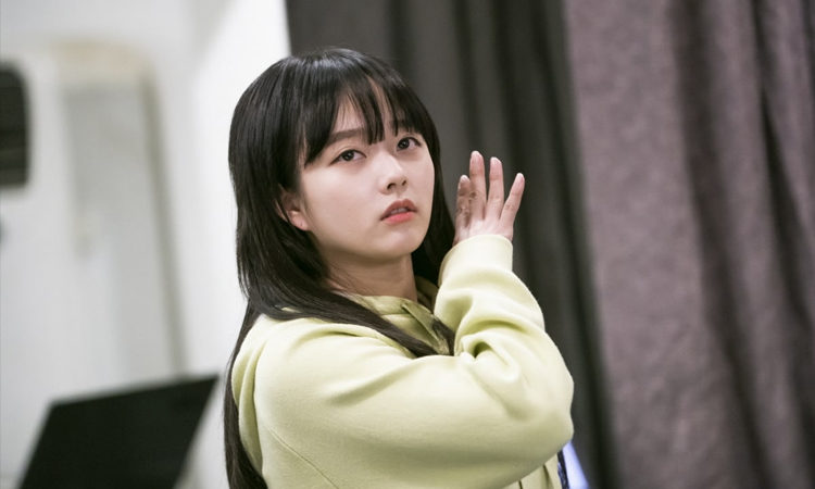 Jung Ji So habla sobre protagonizar a una idol en el próximo dorama Imitation