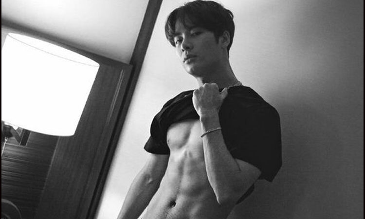 Fan de K-Pop advierte las dietas de ídolos después de ser hospitalizado