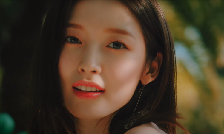 Arin de Oh My Girl nos dedica una hermosa carta en su MV teaser para Dear OHMYGIRL