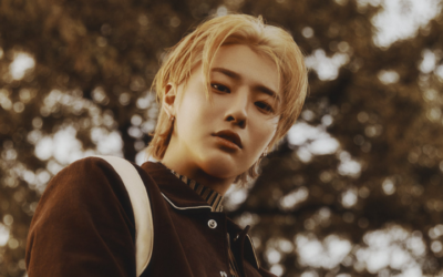 WOODZ presenta su light stick oficial