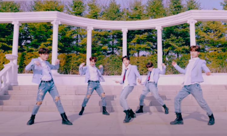 DONGKIZ baila bajo la primavera en el MV de 'UNIVERSE'