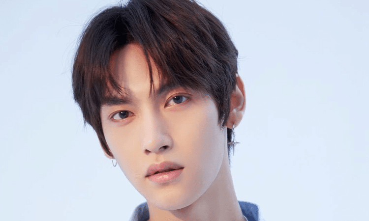 Hu Wenxuan de 'Youth With You' niega rumores de citas y asegura que nunca saldrá durante su carrera