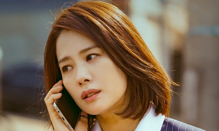 Kim Hyun Joo renueva contrato con YNK Entertainment