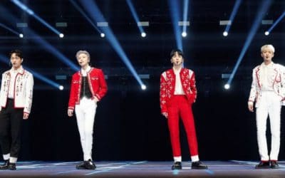 SHINee en el escenario de SHINee World