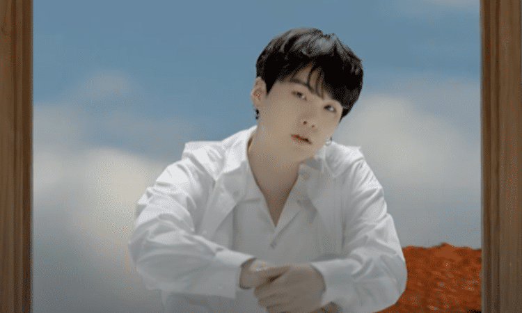 Suga de BTS conquista con su hermosa voz en el MV de 'Film Out'