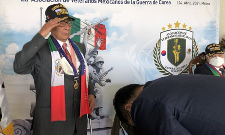 Crean asociación para veteranos mexicanos que participaron en la Guerra de Corea