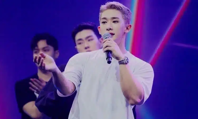 Wonho preparándose para el concierto WeNeed Love