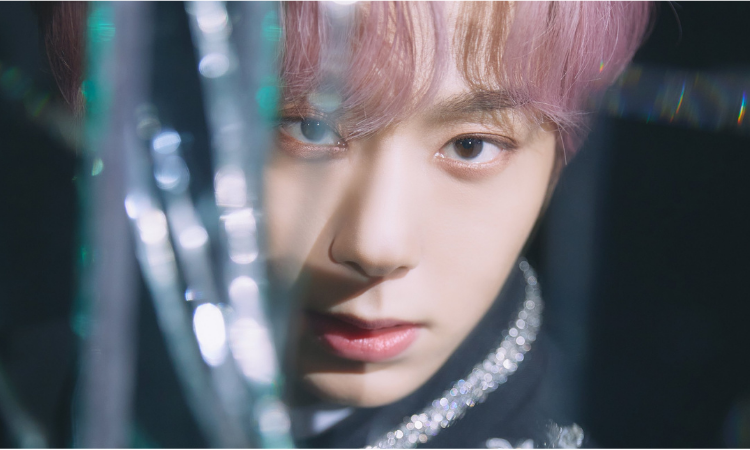 HWANWOONG de ONEUS destaca su atractivo visual en teasers para 'BINARY CODE'