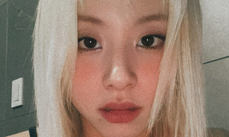Chaeyoung de TWICE revela un nuevo tatuaje y ONCE se están volviendo locos