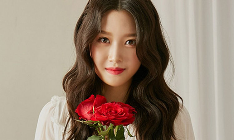 Moon Ga Young renueva contrato con KeyEast