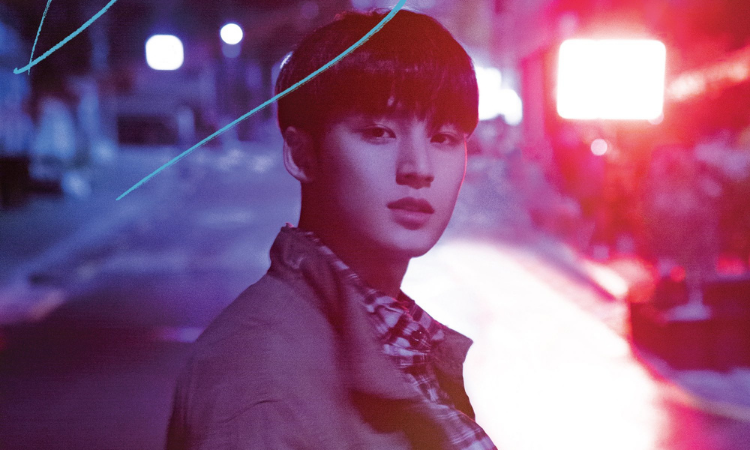 Mingyu de SEVENTEEN posa bajo la lluvia en su póster para ‘Bittersweet’ 
