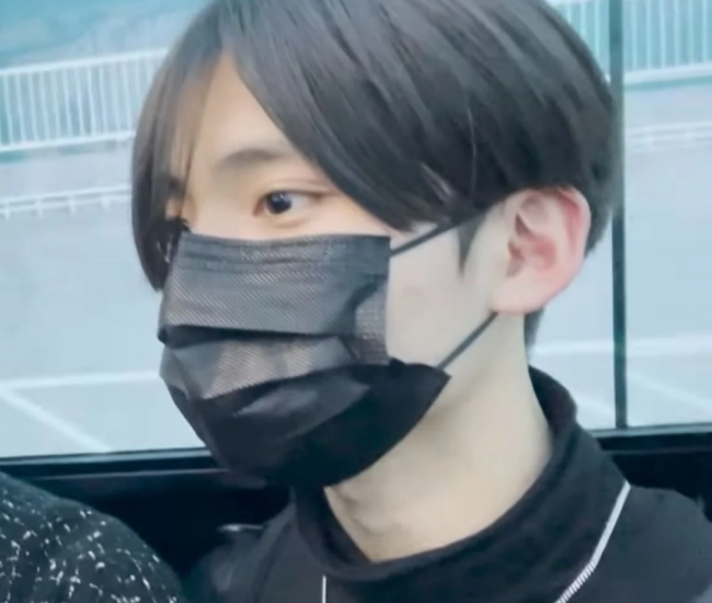 Netizen dicen que los aprendices especulados de HYBE tienen los visuales que le gustan a la compañía