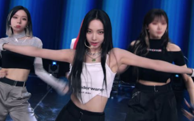 Karina de aespa presume su cuerpo delgado al usar una mascarilla como top