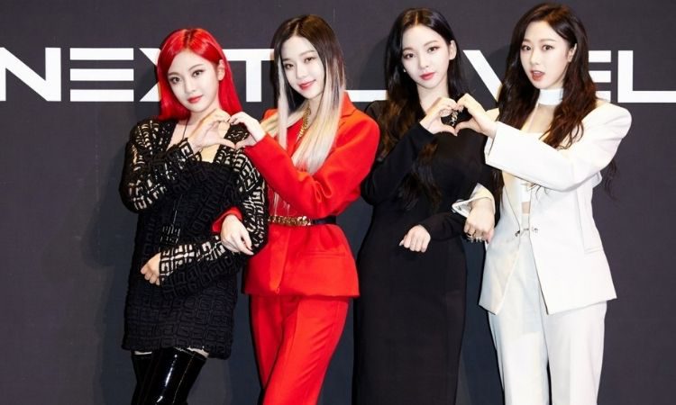 aespa en conferencia de prensa de Next Level