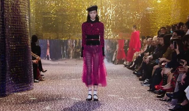 La reina del patinaje artístico, Kim Yuna, usó la colección Dior inspirada en Jisoo de BLACKPINK