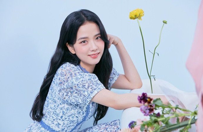 itMICHAA presenta las fotos oficiales de Jisoo de BLACKPINK