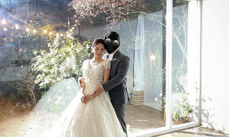 Se casa Jiwoo, hermana de Jhop de BTS