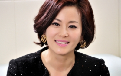 La actriz Kyun Mi Ri opina sobre la relación de su hija Lee Da In con Lee Seung Gi