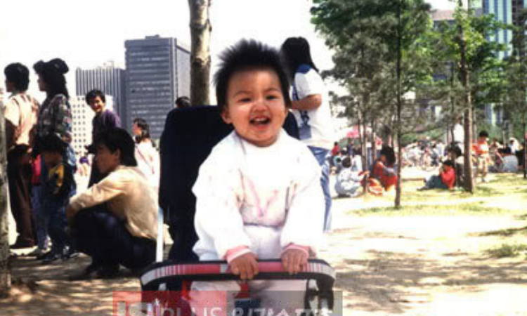 Minoz celebra el día del niño con adorables fotos de Lee Min Ho