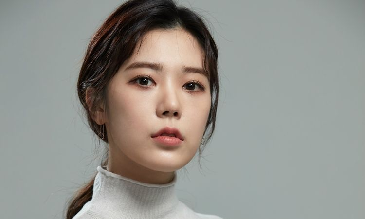 Lizzy, ex miembro de After School bajo investigación por chocar mientras estaba alcoholizada