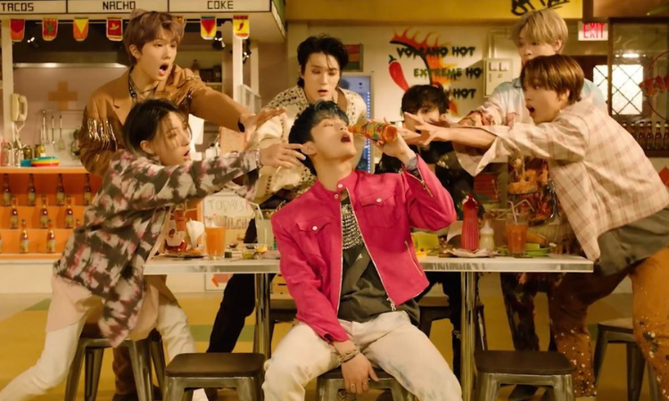 NCT DREAM regresa con el MV de 'Hot Sauce'