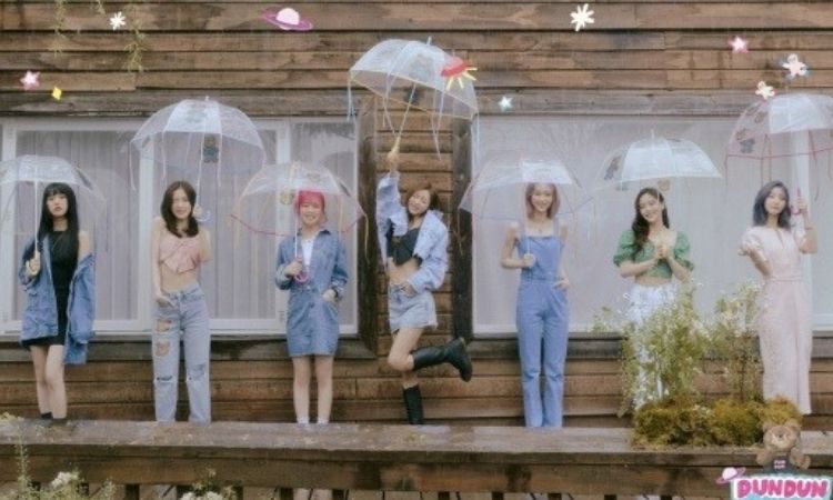 Portada de Dun Dun Dance de Oh My Girl