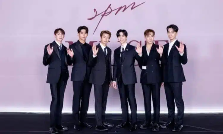 2PM en conferencia de prensa de Must