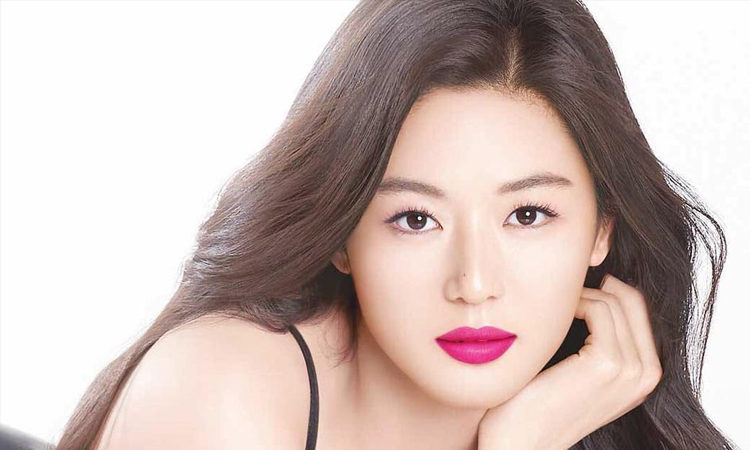 Agencia de Jun Ji Hyun advierte acciones legales estrictas contra falsos rumores que involucran asuntos familiares