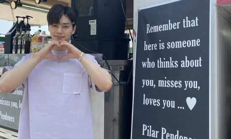 Una fan de Song Kang le envia un camión de snacks y es la sensación en el set