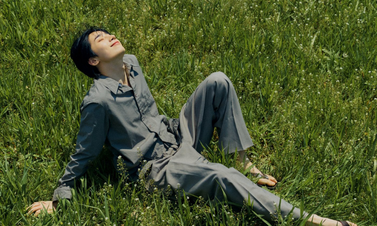 Han Seung Woo de VICTON destaca su atractivo bajo el sol en nuevas fotos para 'FADE'