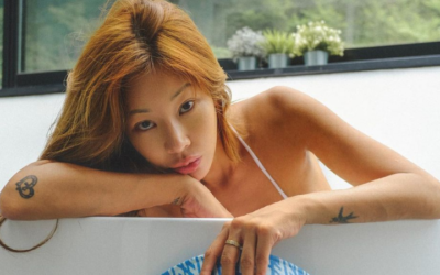 Jessi se roba la atención con sus nuevas fotos en bikini y su rostro desnudo