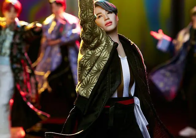 Sideshow Collectibles lanza las figuras de BTS, con sus icónicos Hanboks de IDOL