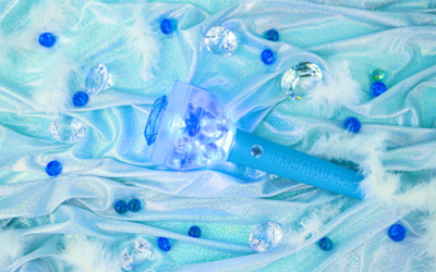 Lightstick de TREASURE hace 'sold out' en Weverse Shop