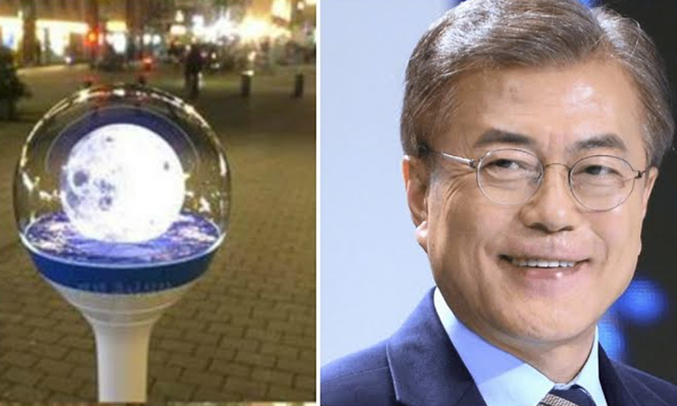 ¿Sabías que el presidente de Corea, Moon Jae In, tiene su propio lighstick?