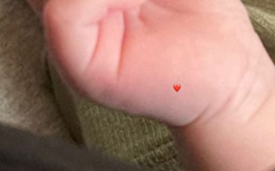 Aquí te revelamos porque Jennie y Rosé de BLACKPINK son vistas en Los Ángeles y comprando ropa de bebe