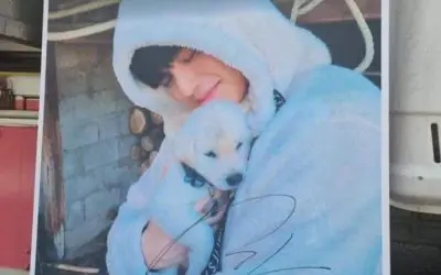 Una fan de Song Kang le envia un camión de snacks y es la sensación en el set