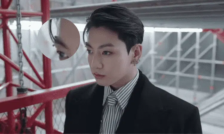 Jungkook perforacion ceja