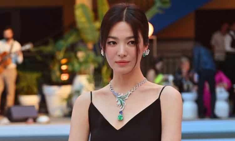 Song Hye Kyo cautiva con su infinita belleza durante evento de Chaumet en Paris