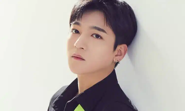 Sungjin de DAY6 es dado oficialmente de baja de su servicio militar