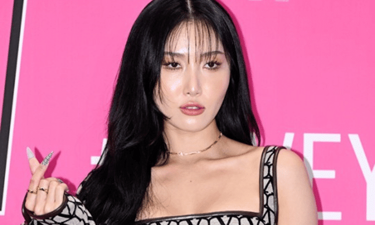 Hwasa de MAMAMOO debutará como MC en su propio programa 