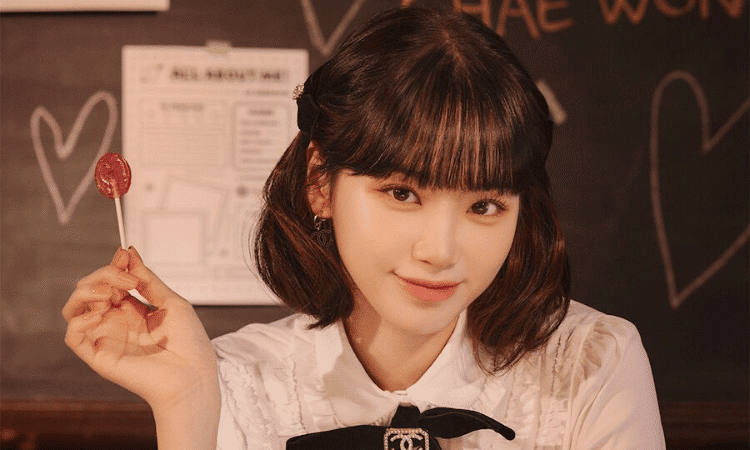 Agencia de LE SSERAFIM niega rumores de citas de Kim Chaewon