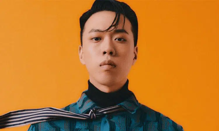 El rapero BewhY y su esposa dan la bienvenida a su primer hijo