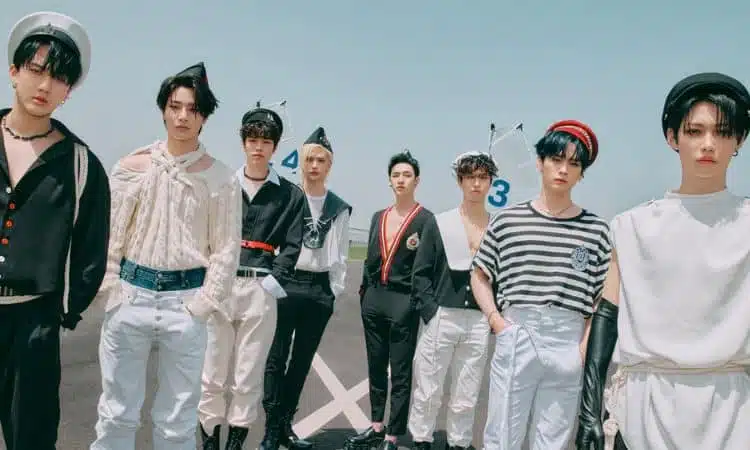 Stray Kids